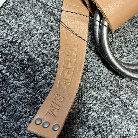 Free People Calgary Belt Brown Studded Belt new with tags S/M - Picture 3 of 3